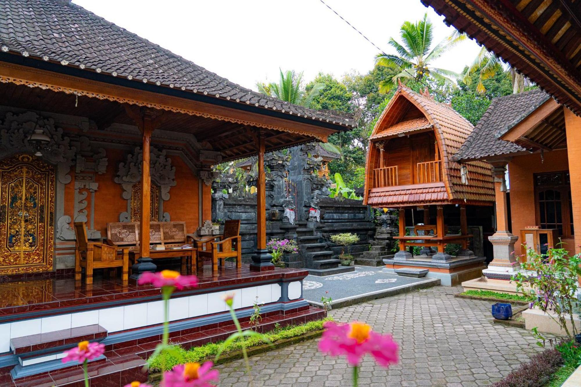 Rindu Homestay Undisan Eksteriør bilde
